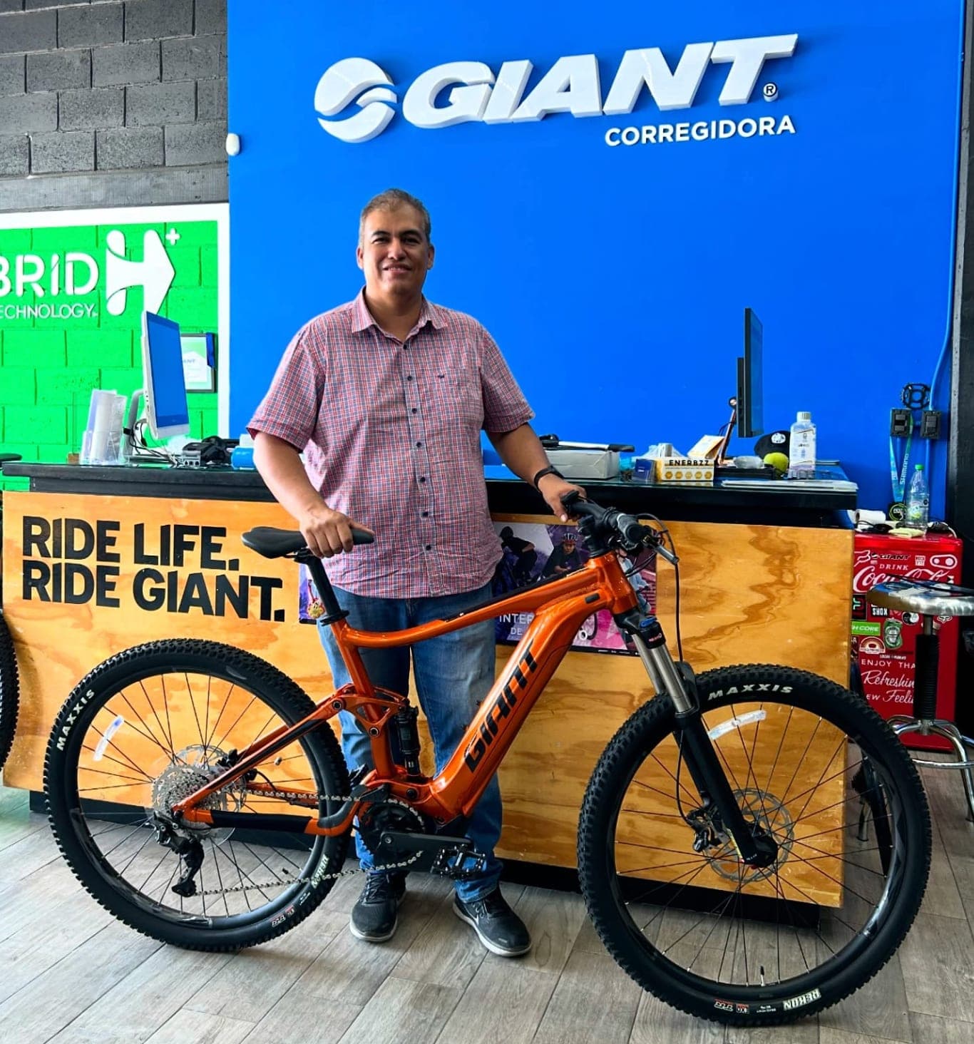 A customer with their new Giant bike