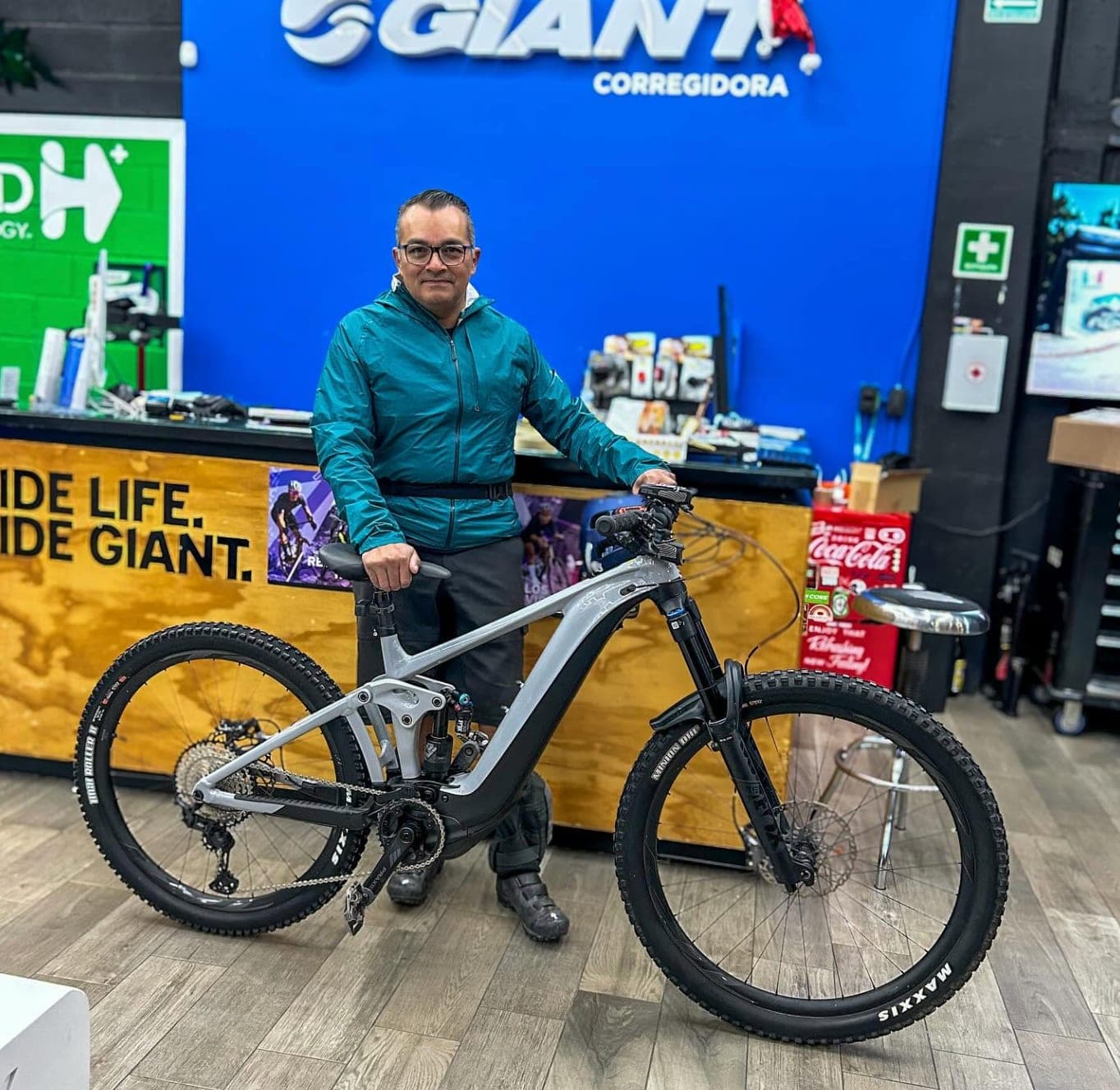 A customer with their new Giant bike