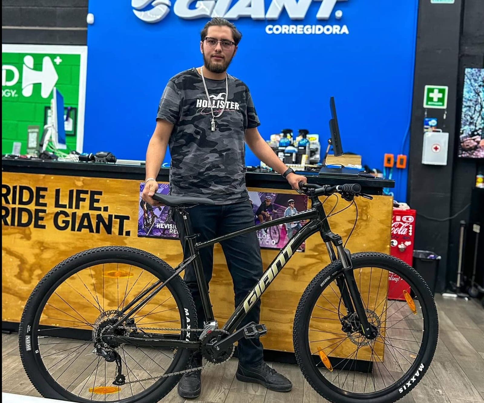 A customer with their new Giant bike